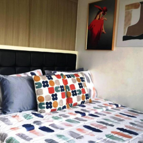 1 bedroom city & sunset view in the balcony MOA